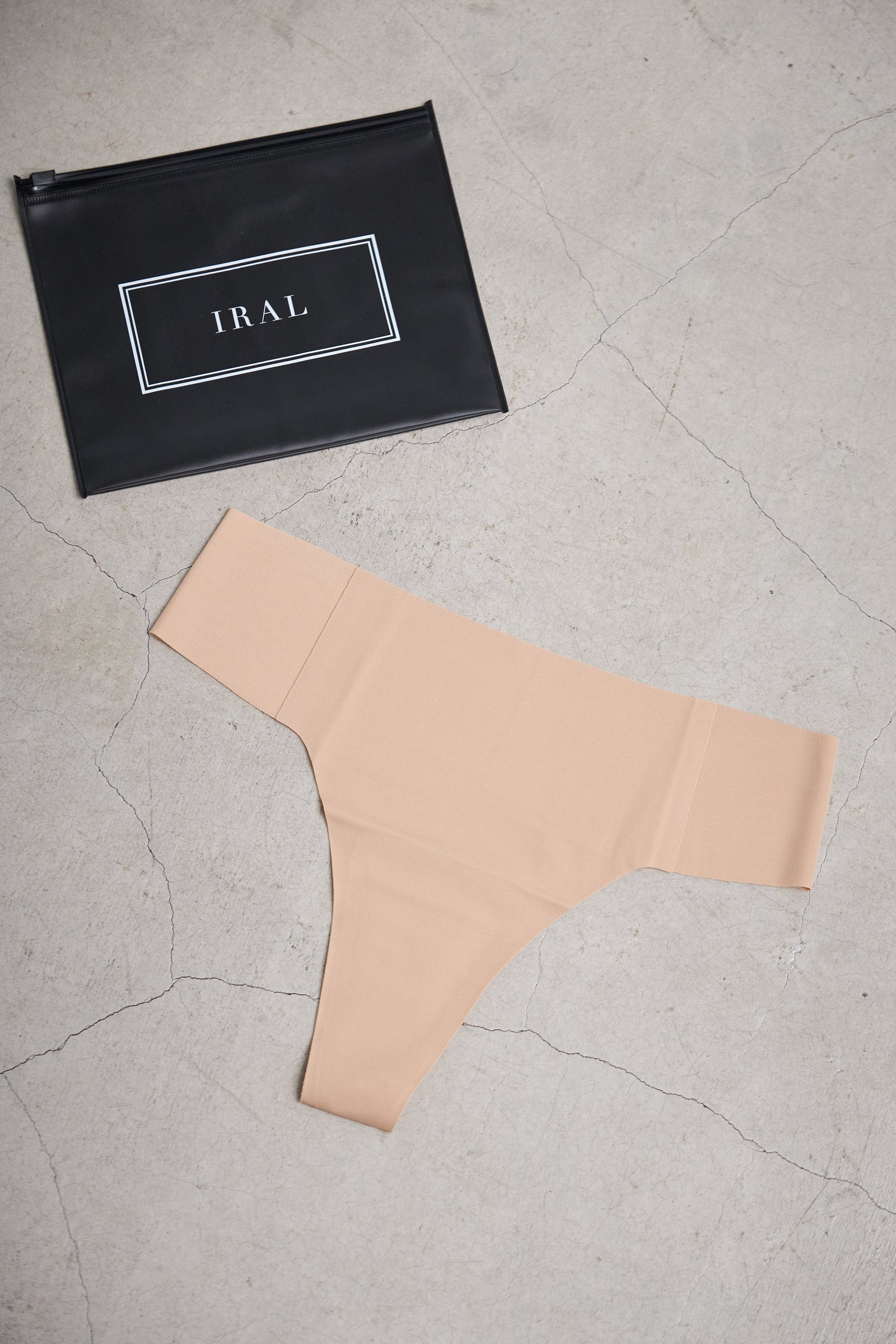 SEAMLESS UNDERWEAR – IRAL