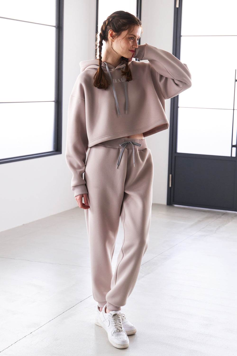ゆんころ IRAL CROPPED HOODIE SET UP - トレーナー・スウェット